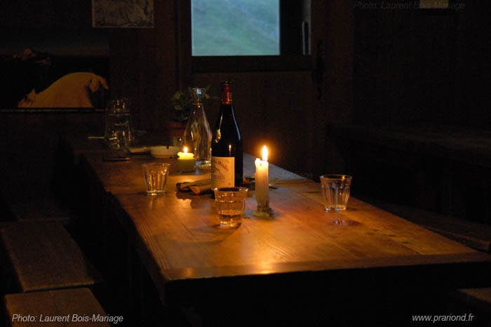 Diner aux chandelles au refuge de Prariond 